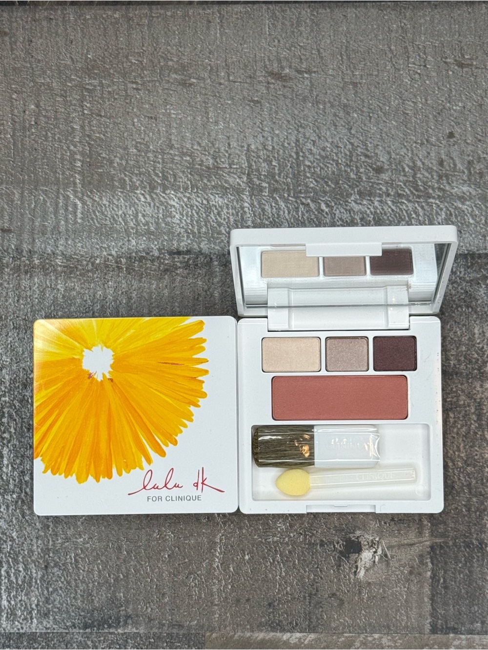 Clinique Lulu DK Palette w/ Fig Blush & Neutral Territory, Morning Java & Foxier